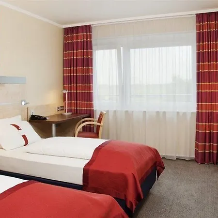Hotel Express Stuttgart Airport, An Ihg 3*