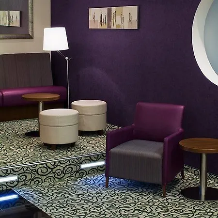 Express Stuttgart Airport, An Ihg
