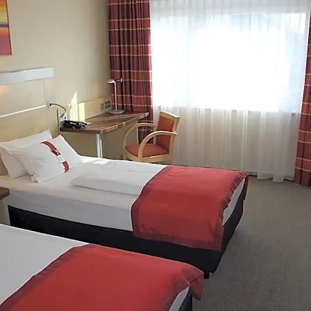 Express Stuttgart Airport, An Ihg Hotell 3*
