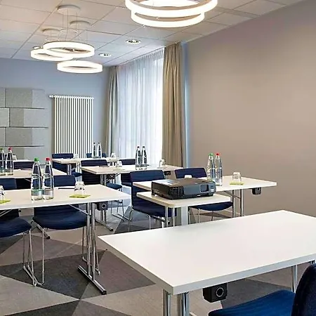 Express Stuttgart Airport, An Ihg Hotell 3*