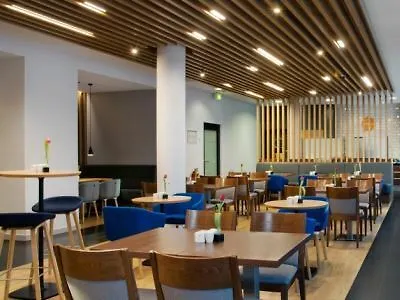 Express Stuttgart Airport, An Ihg