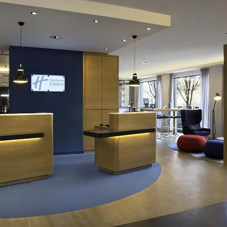 Express Stuttgart Airport, An Ihg