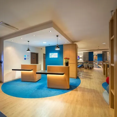 Express Stuttgart Airport, An Ihg