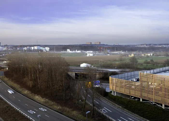 Express Stuttgart Airport, An Ihg Hotell 3*